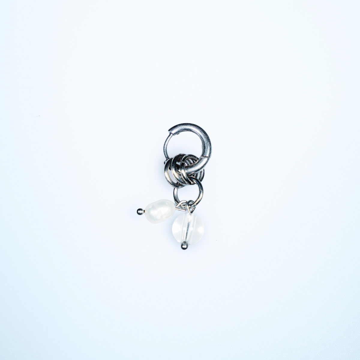 BABY BLOOMER single earring